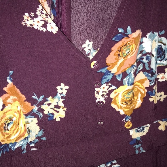 Purple floral romper - Picture 3 of 6